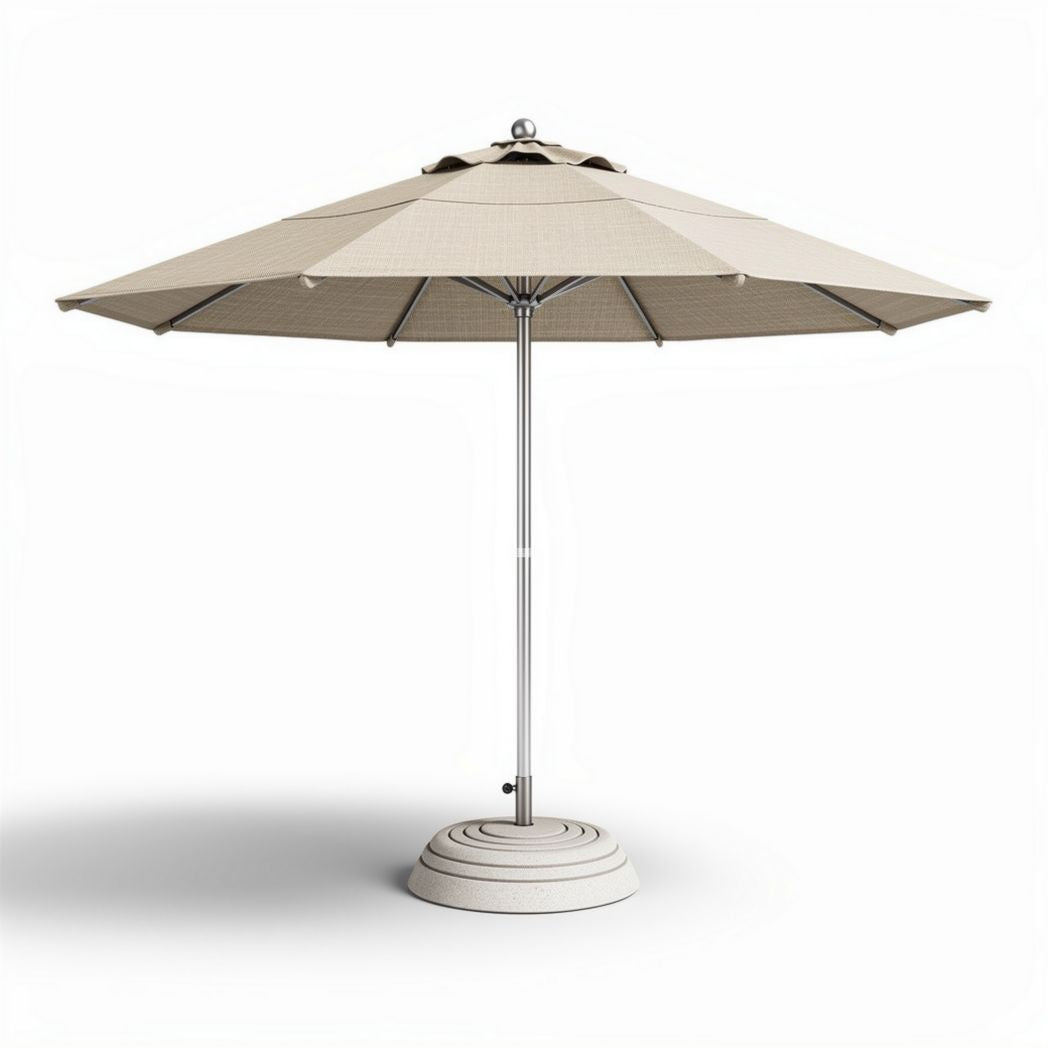 Zandkleurige parasol met aluminium frame en een diameter van 250 cm
